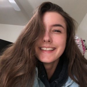 Meet your Posher, Cassandra